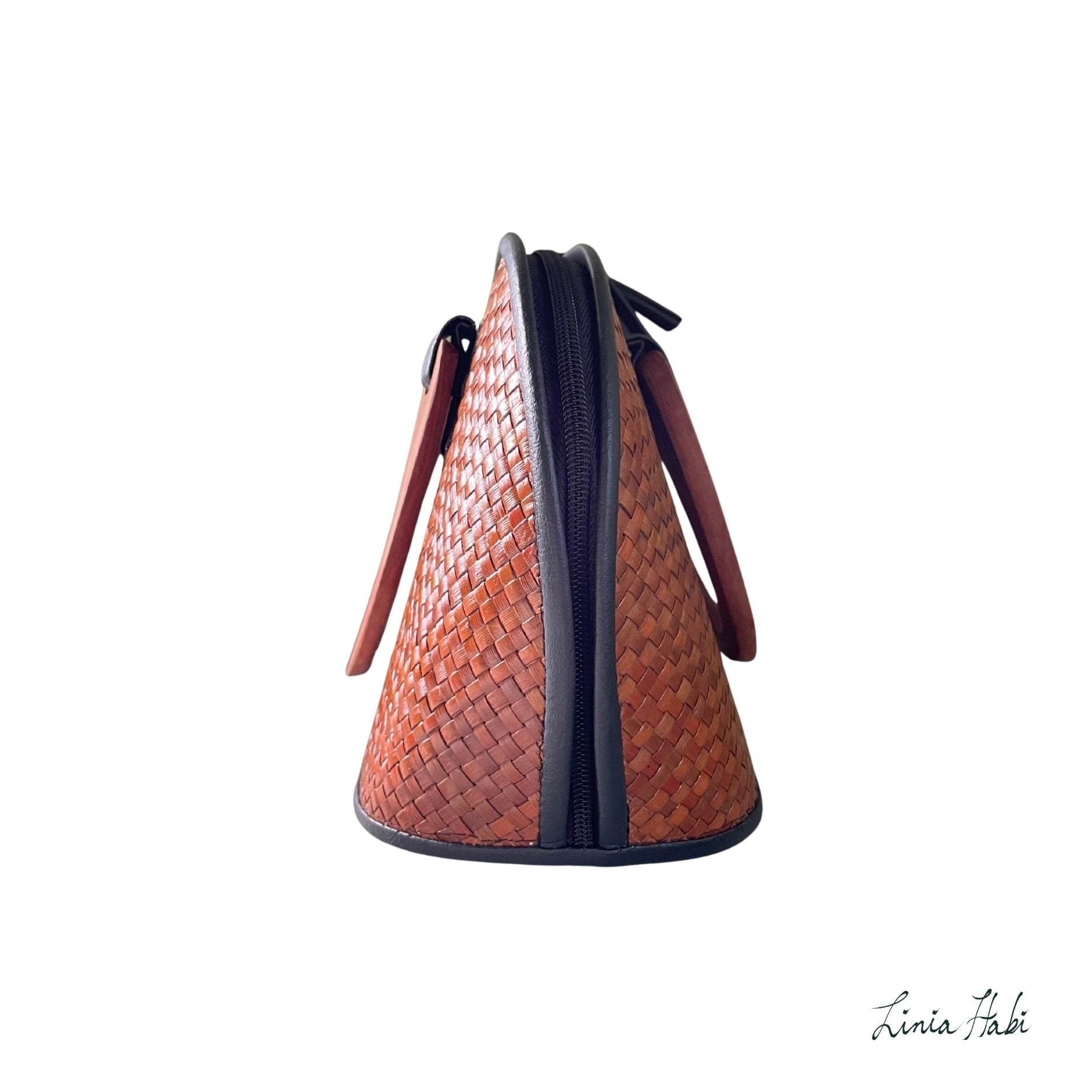 Leah Pandan Handbag - Classic