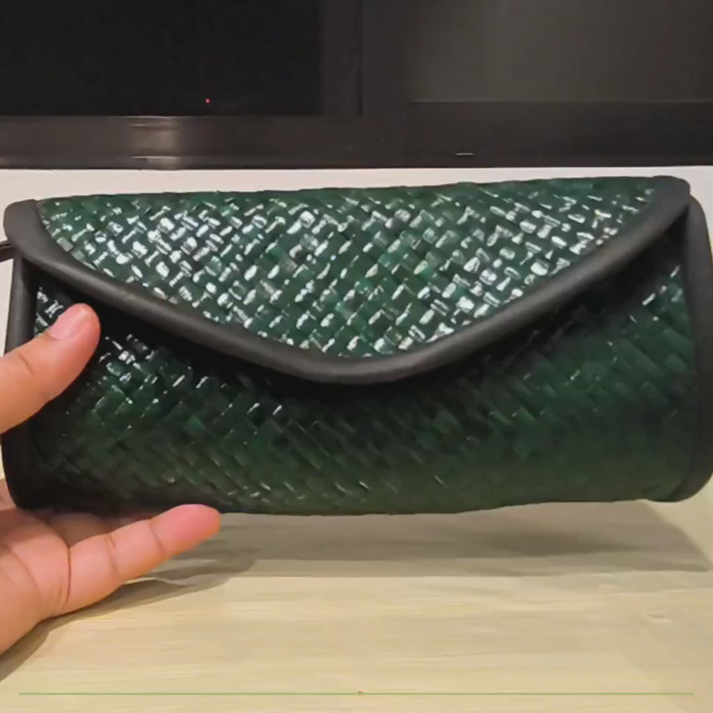 Esther Envelope Purse - Green